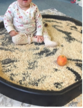 Zab és Alma szenzoros tálca 